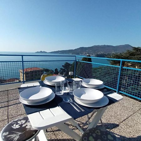 Appartamento Con Stupenda Vista Mare Zona Bristol Rapallo Eksteriør bilde