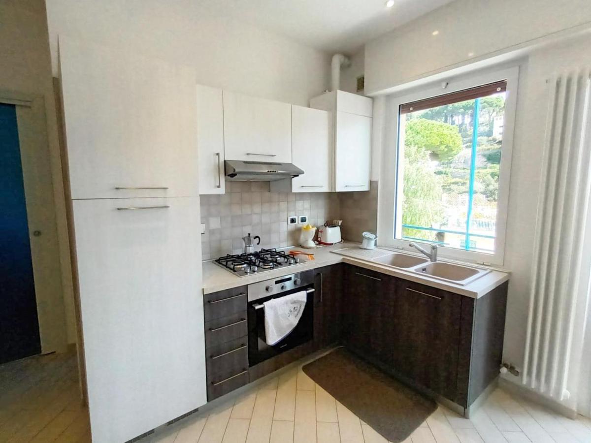 Appartamento Con Stupenda Vista Mare Zona Bristol Rapallo Eksteriør bilde