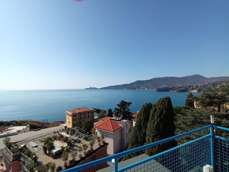 Appartamento Con Stupenda Vista Mare Zona Bristol Rapallo Eksteriør bilde